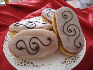 pączki z nadzieniem serowym.jpg
